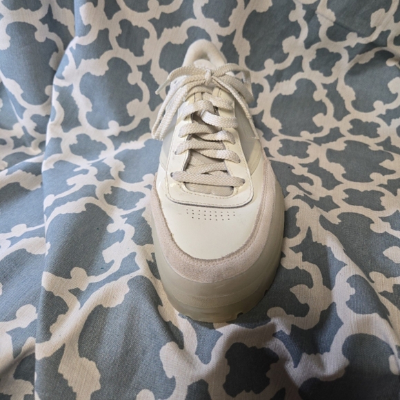 Reebok Club C Cardi B Sneakers Shoes Chalk White H01012 Women’s Size US 8 - Picture 2 of 9